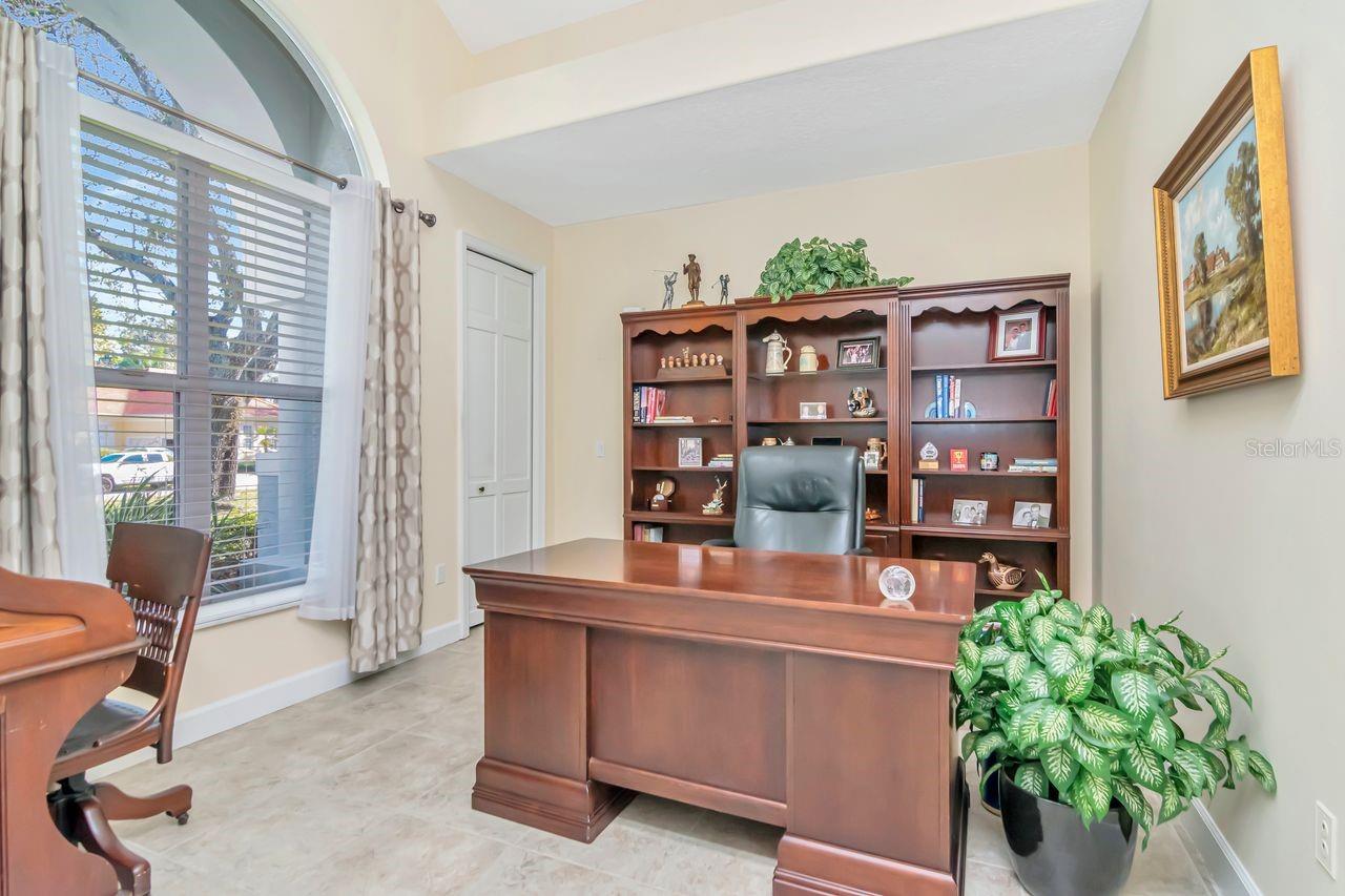 Image 27 of 62 For 18916 Saint Laurent Drive