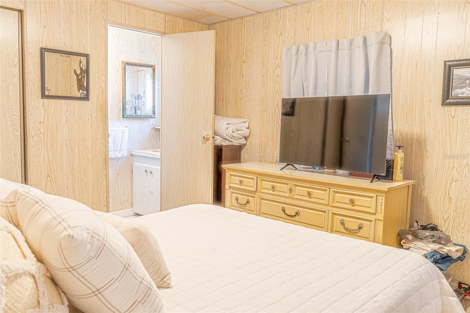 Image 19 of 34 For 4603 Newcomb Avenue