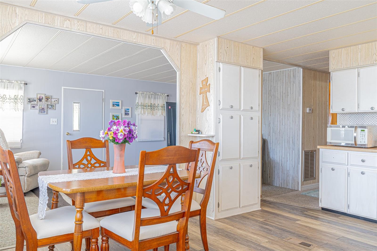 Image 4 of 34 For 4603 Newcomb Avenue