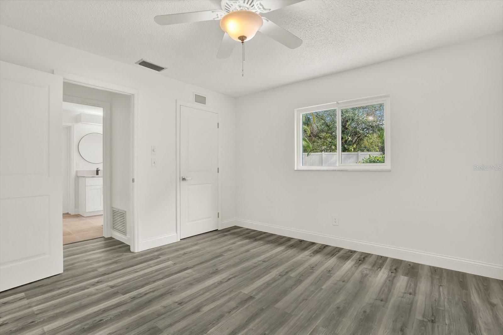 Image 16 of 36 For 13400 Rustic Pines Boulevard S