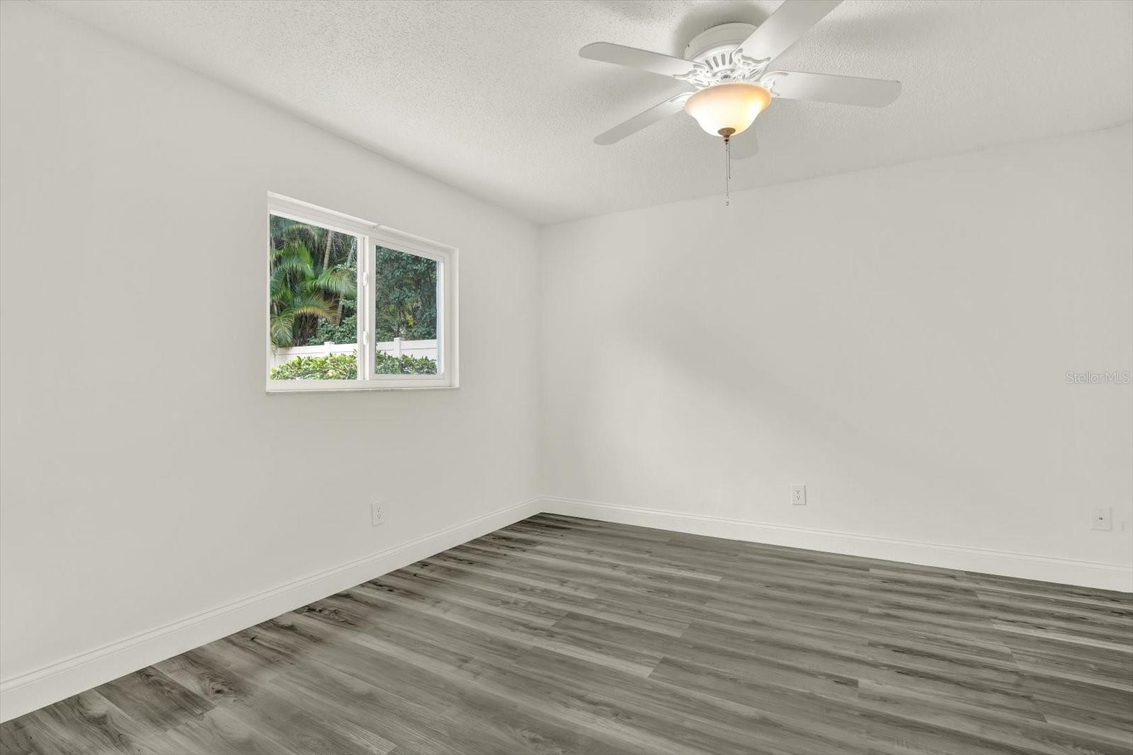 Image 17 of 36 For 13400 Rustic Pines Boulevard S