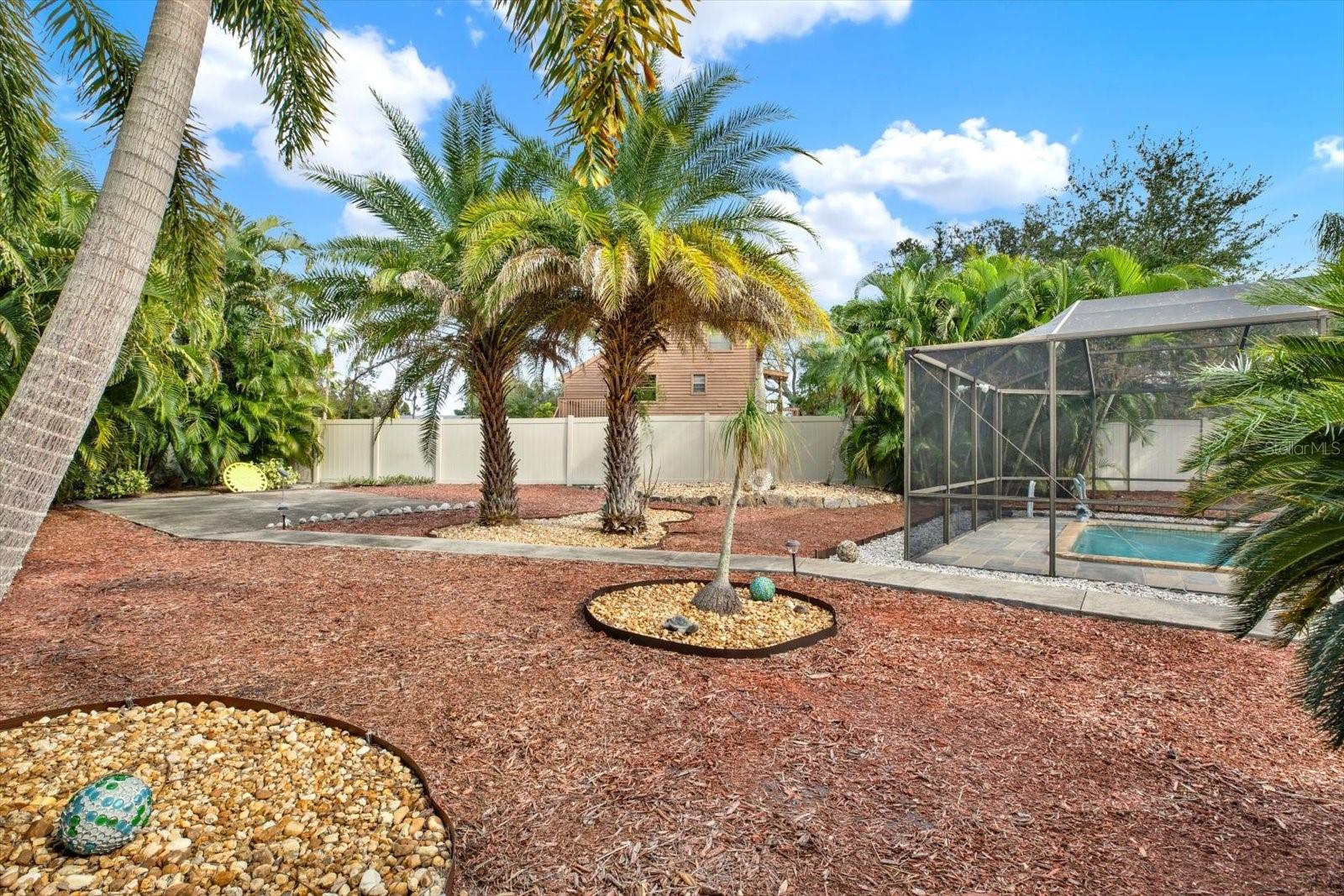 Image 29 of 36 For 13400 Rustic Pines Boulevard S