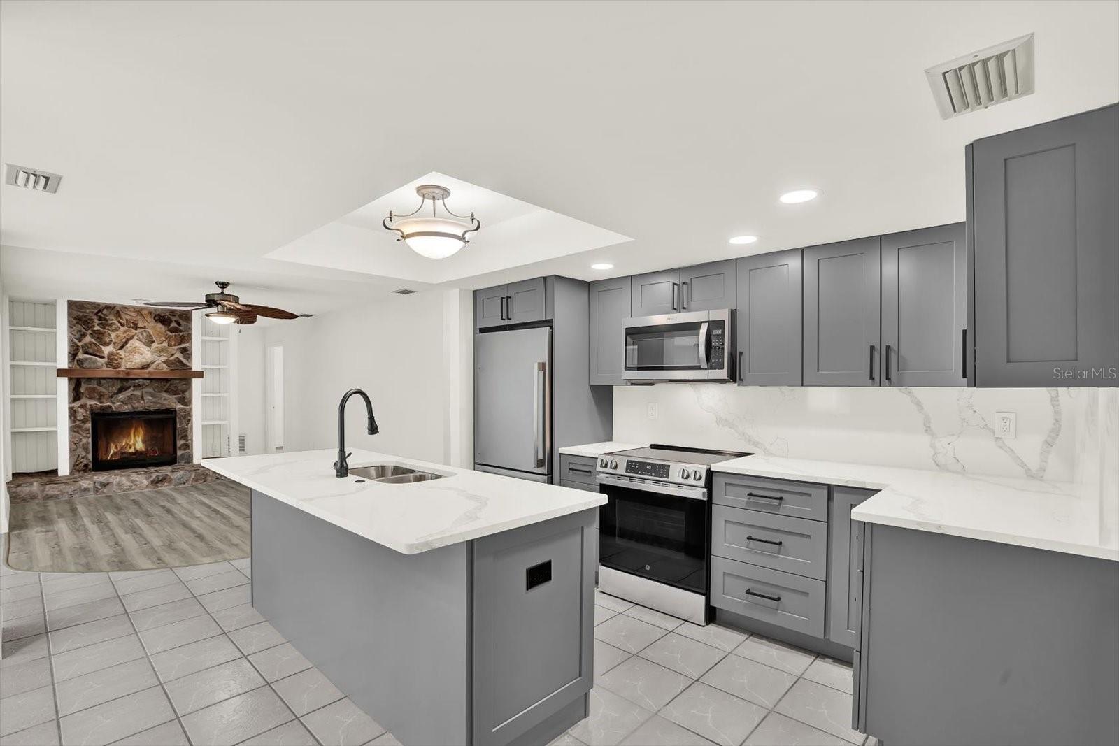 Image 5 of 36 For 13400 Rustic Pines Boulevard S