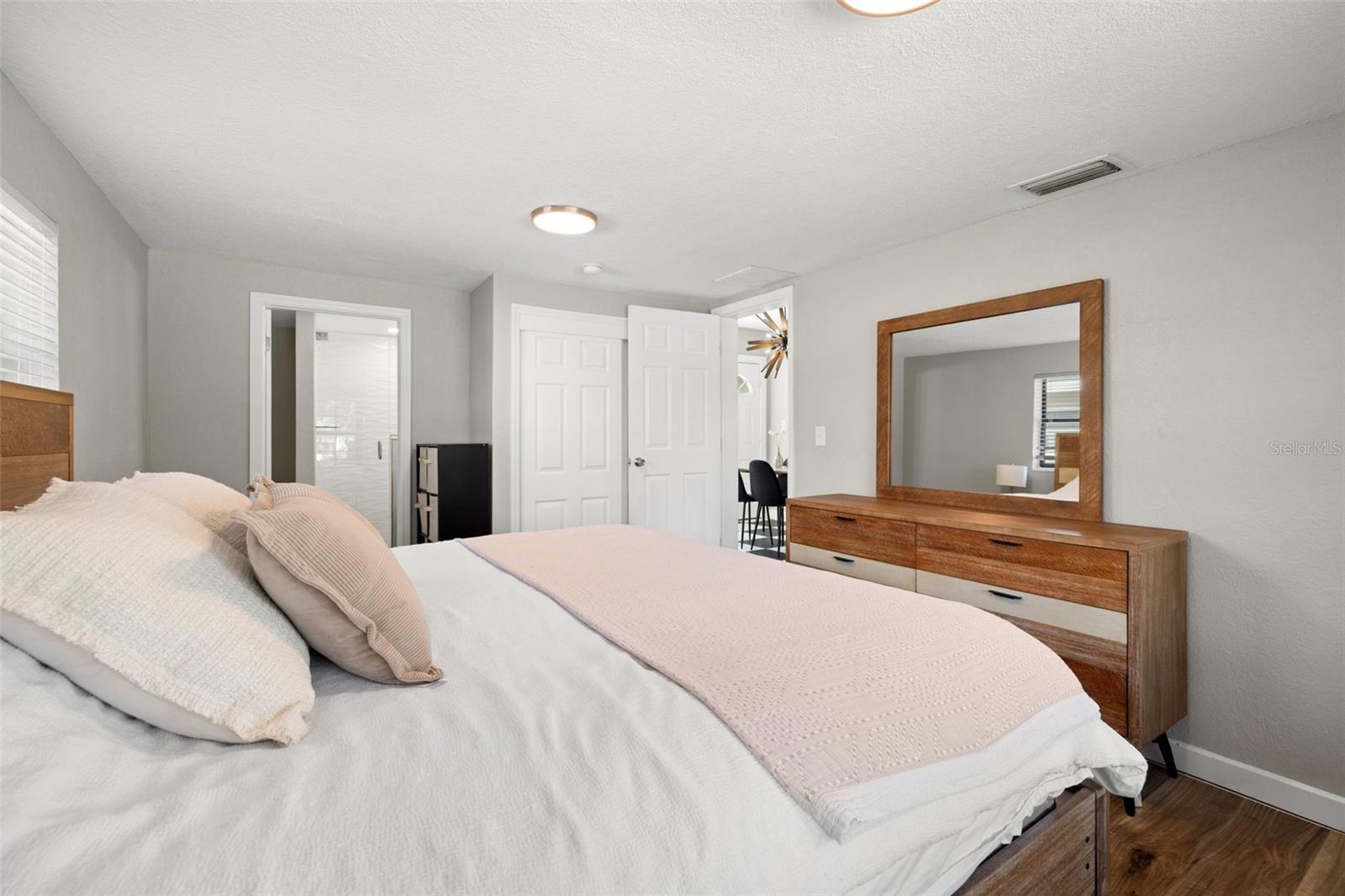 Image 13 of 27 For 3301 55th Street N