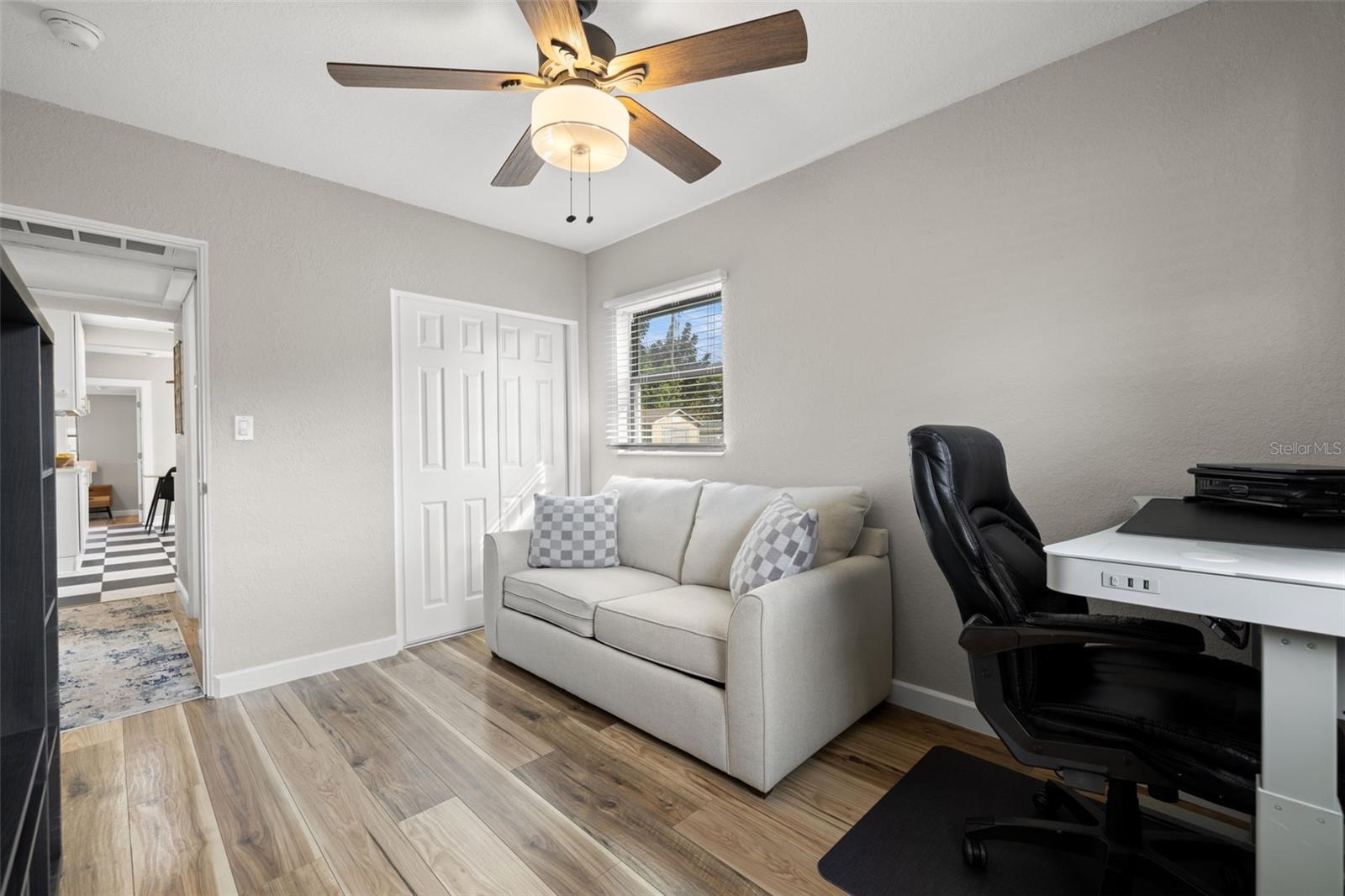 Image 21 of 27 For 3301 55th Street N