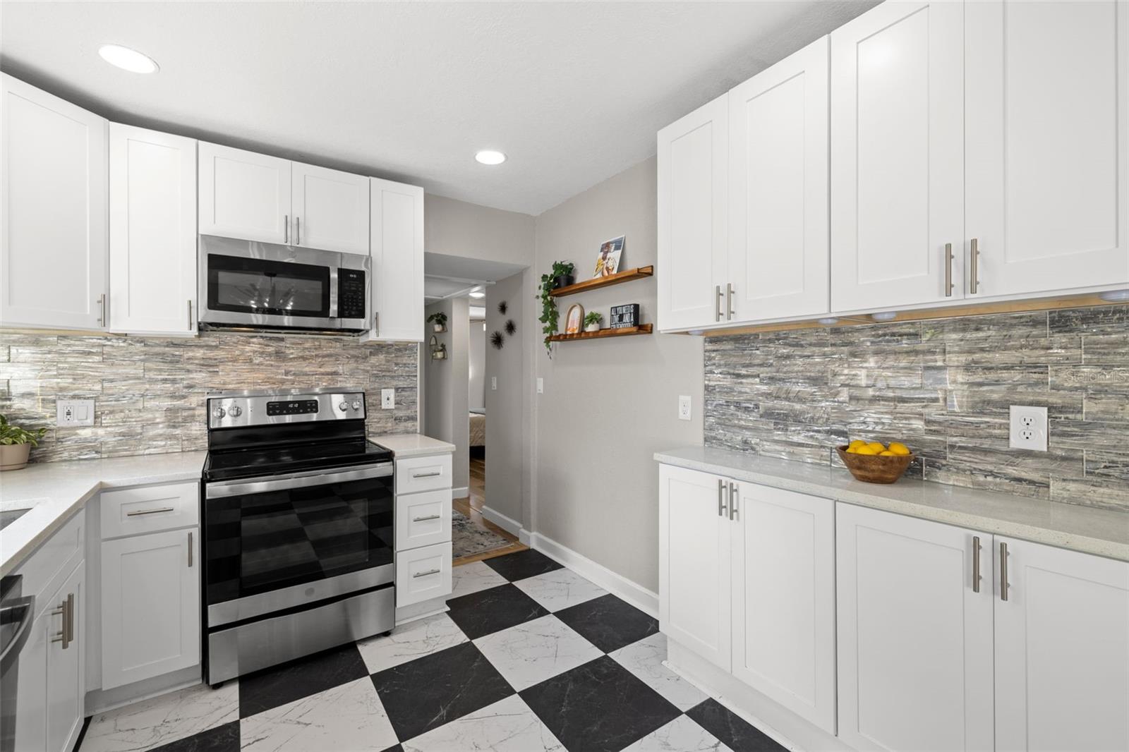 Image 8 of 27 For 3301 55th Street N