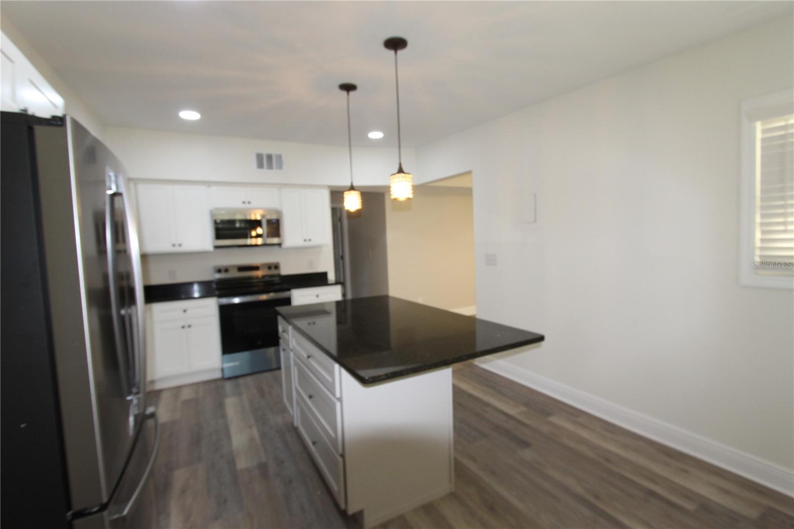 Image 8 of 33 For 1762 164th Circle