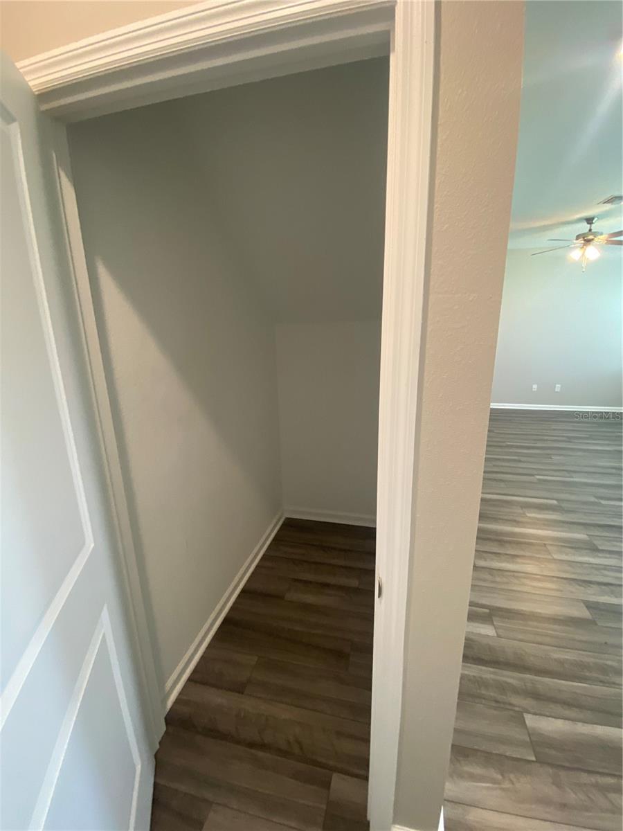 Image 8 of 25 For 35123 White Water Lily Way