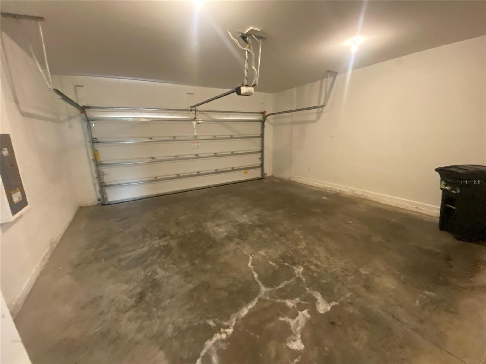 Image 9 of 25 For 35123 White Water Lily Way