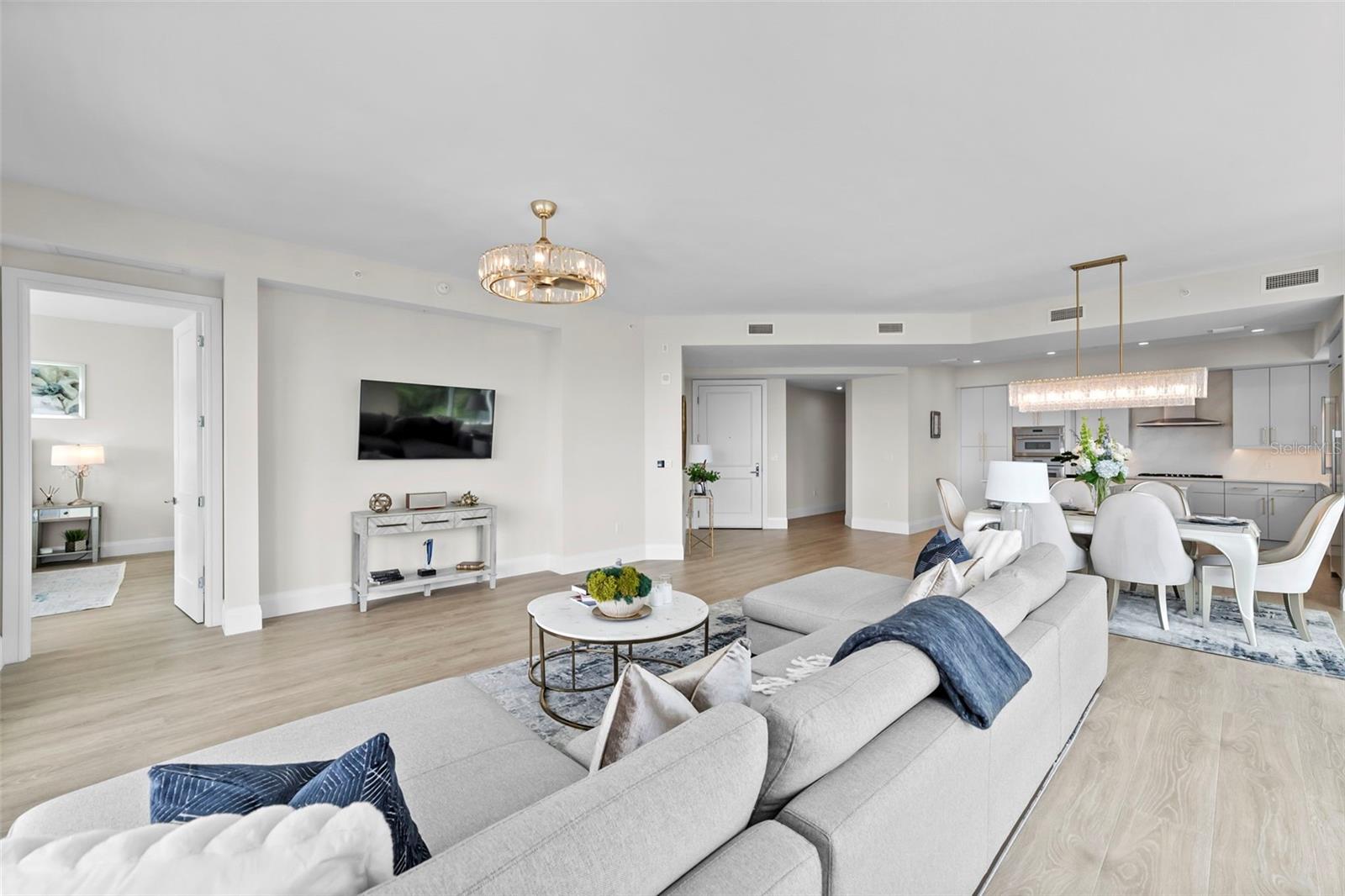 Image 18 of 81 For 2910 Barcelona Street 501