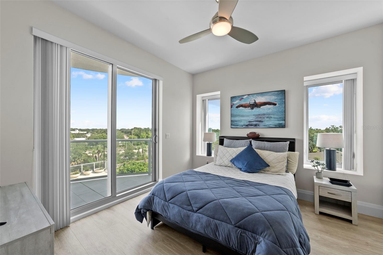 Image 33 of 81 For 2910 Barcelona Street 501