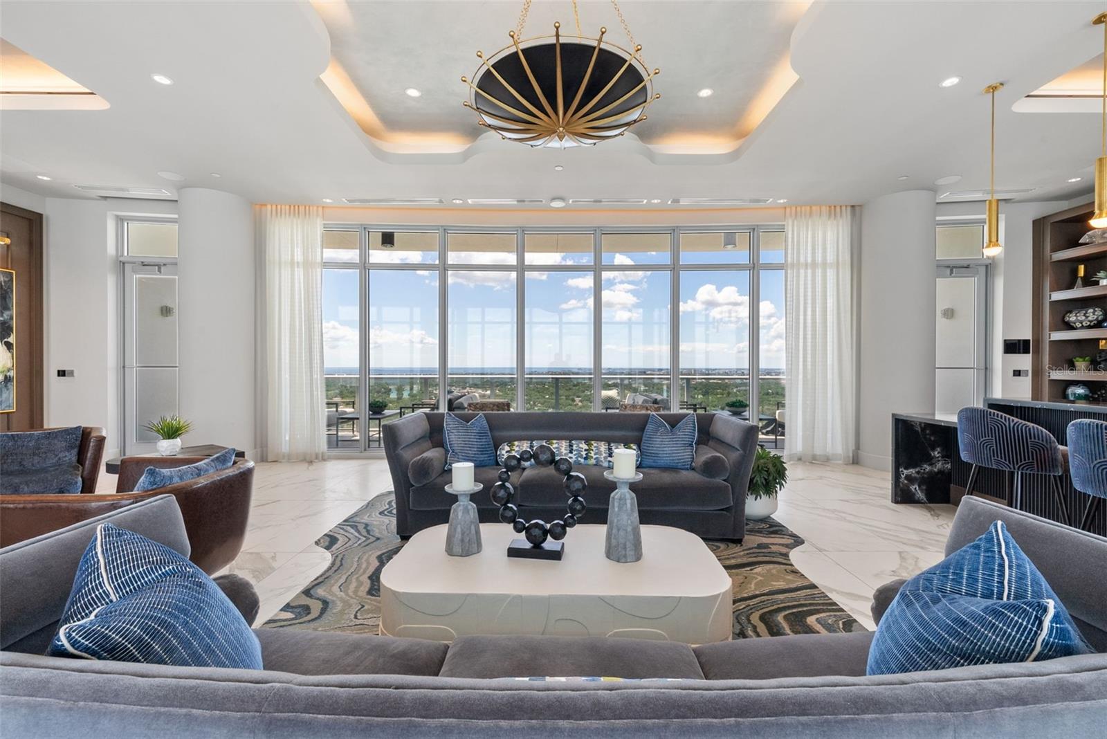 Image 49 of 81 For 2910 Barcelona Street 501