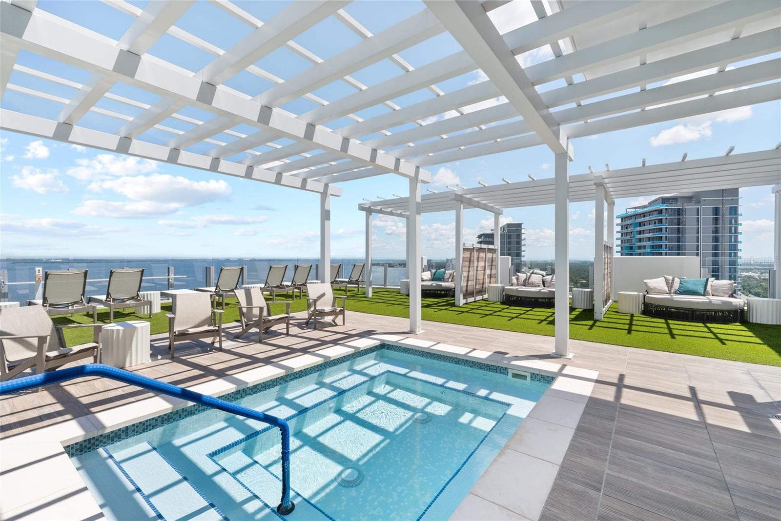 Image 61 of 81 For 2910 Barcelona Street 501