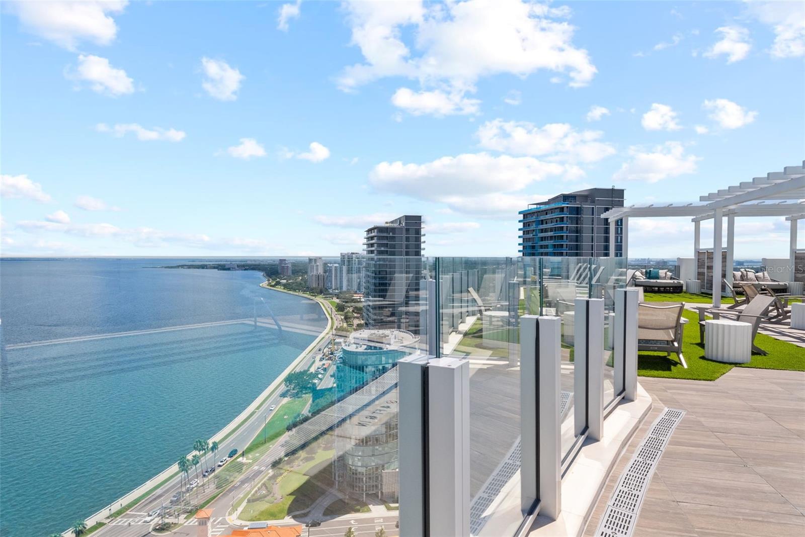 Image 62 of 81 For 2910 Barcelona Street 501