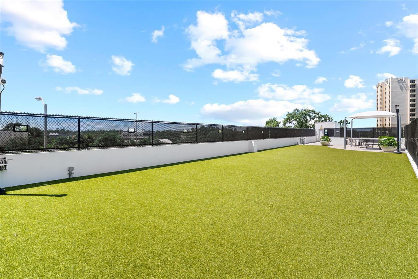 Image 69 of 81 For 2910 Barcelona Street 501