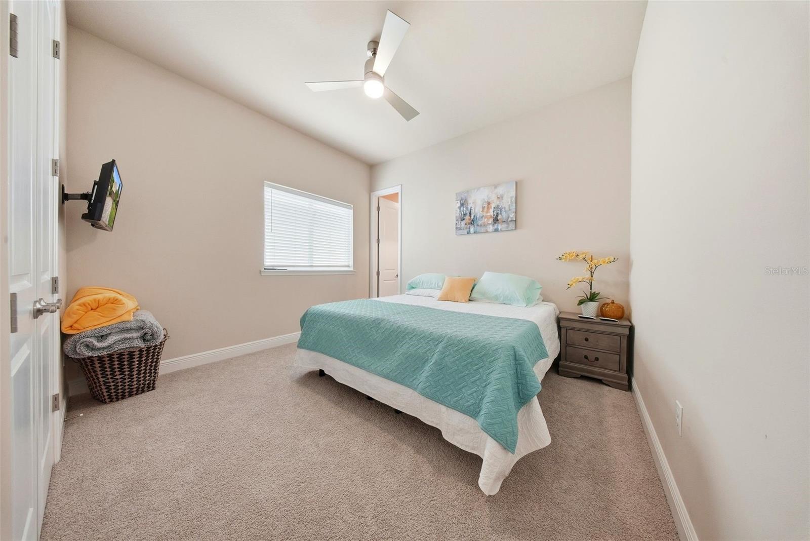 Image 19 of 42 For 13930 Swallow Hill Drive