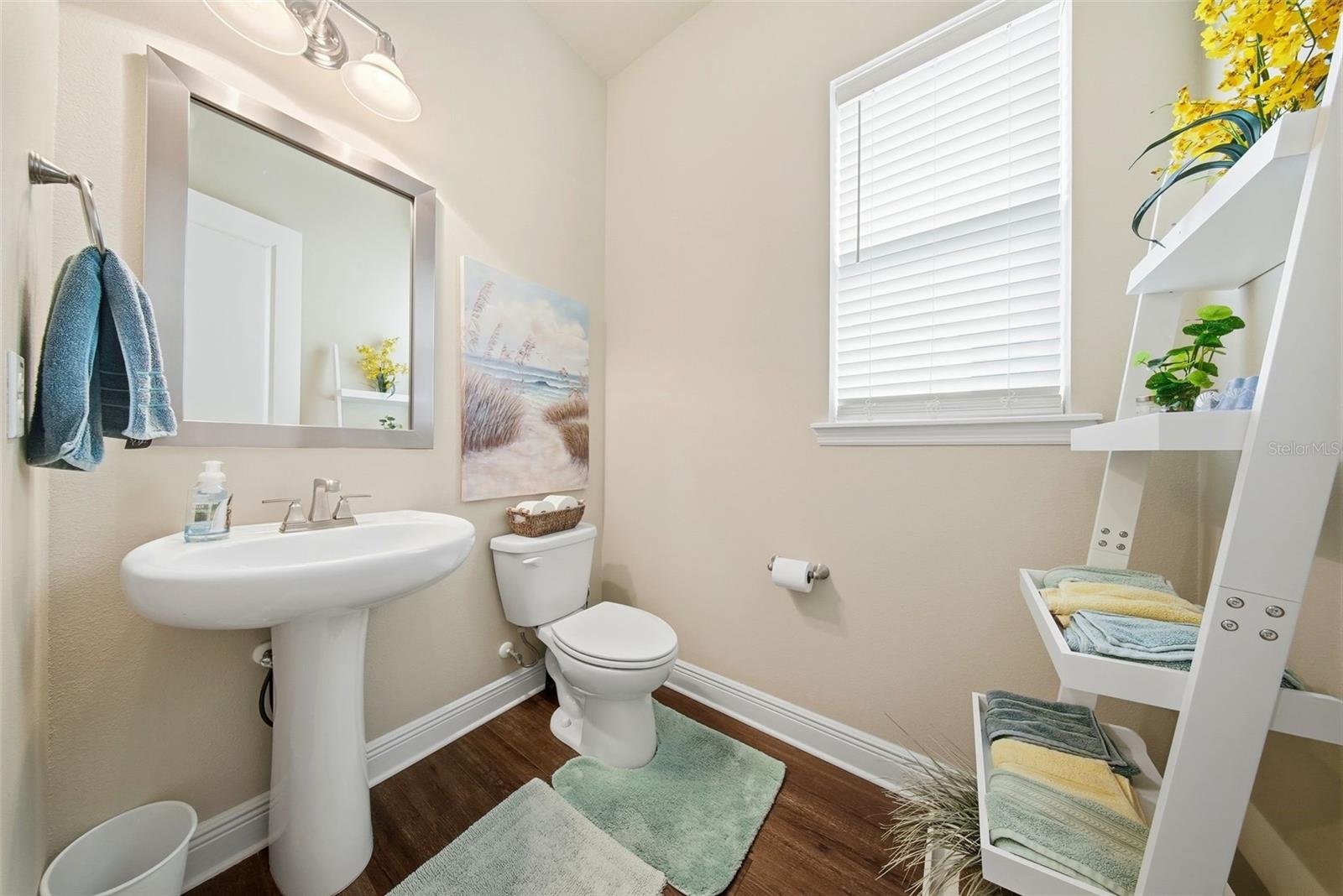 Image 25 of 42 For 13930 Swallow Hill Drive