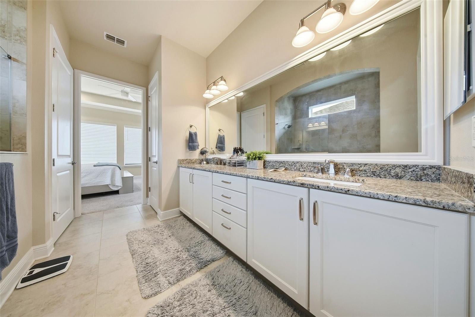 Image 29 of 42 For 13930 Swallow Hill Drive