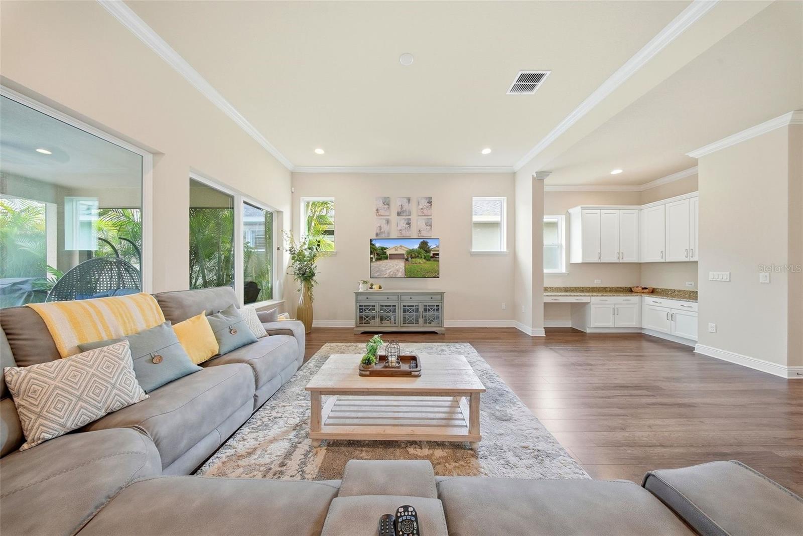 Image 9 of 42 For 13930 Swallow Hill Drive