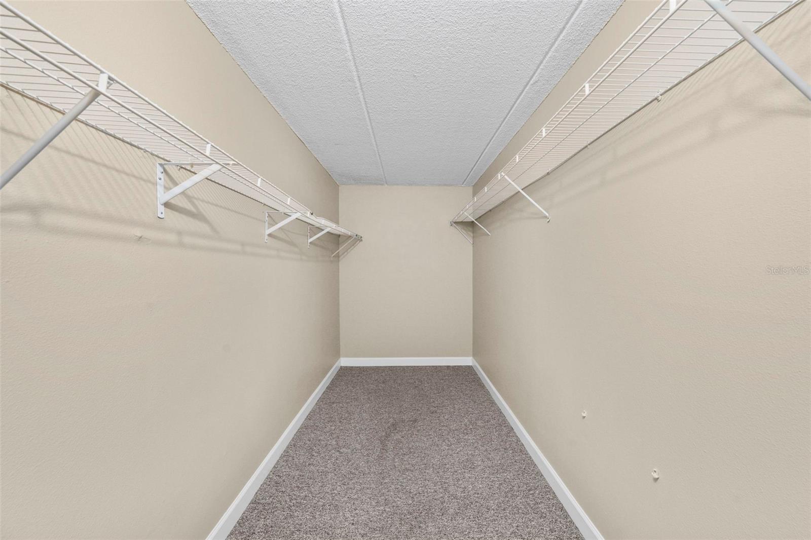 Image 20 of 55 For 108 Alameda Court 236