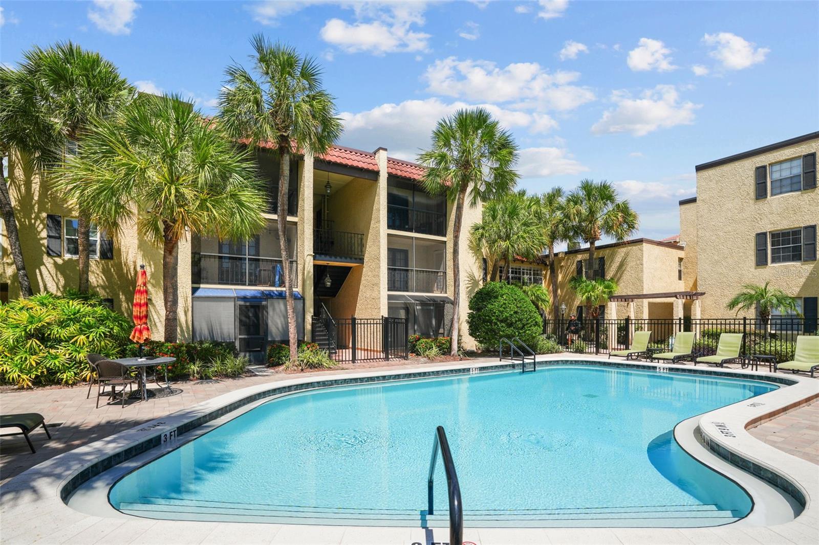 Image 37 of 55 For 108 Alameda Court 236