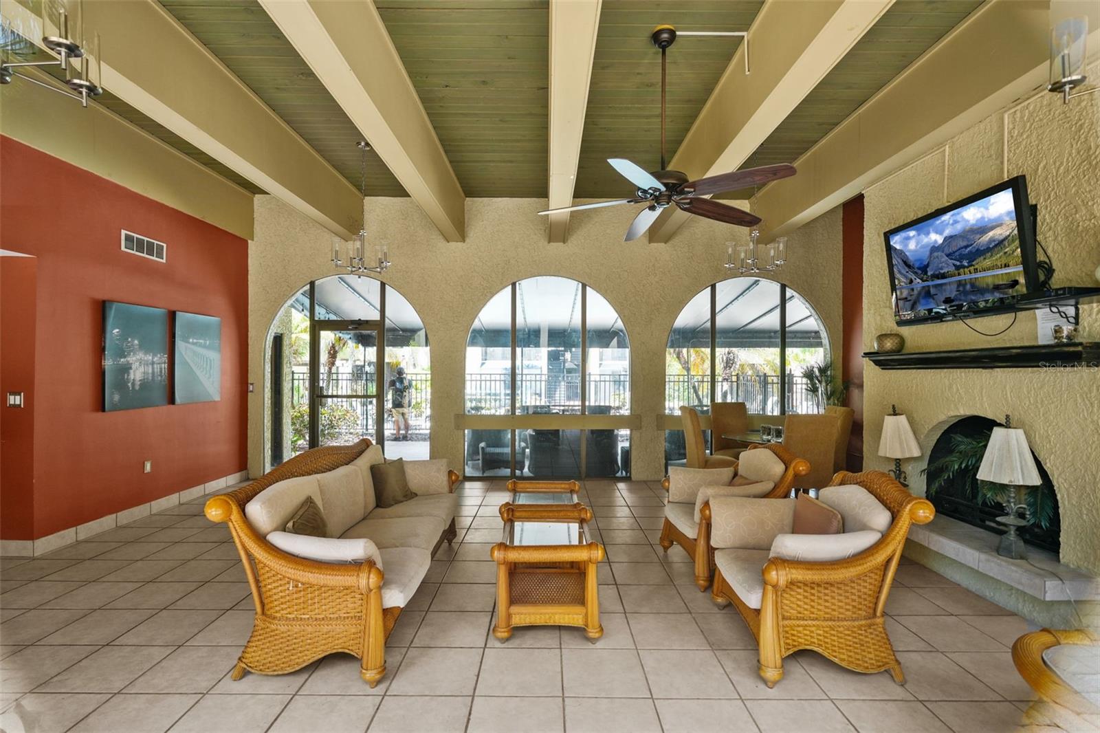 Image 45 of 55 For 108 Alameda Court 236