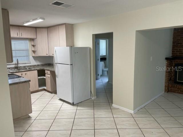 Image 10 of 33 For 3704 36th Street W