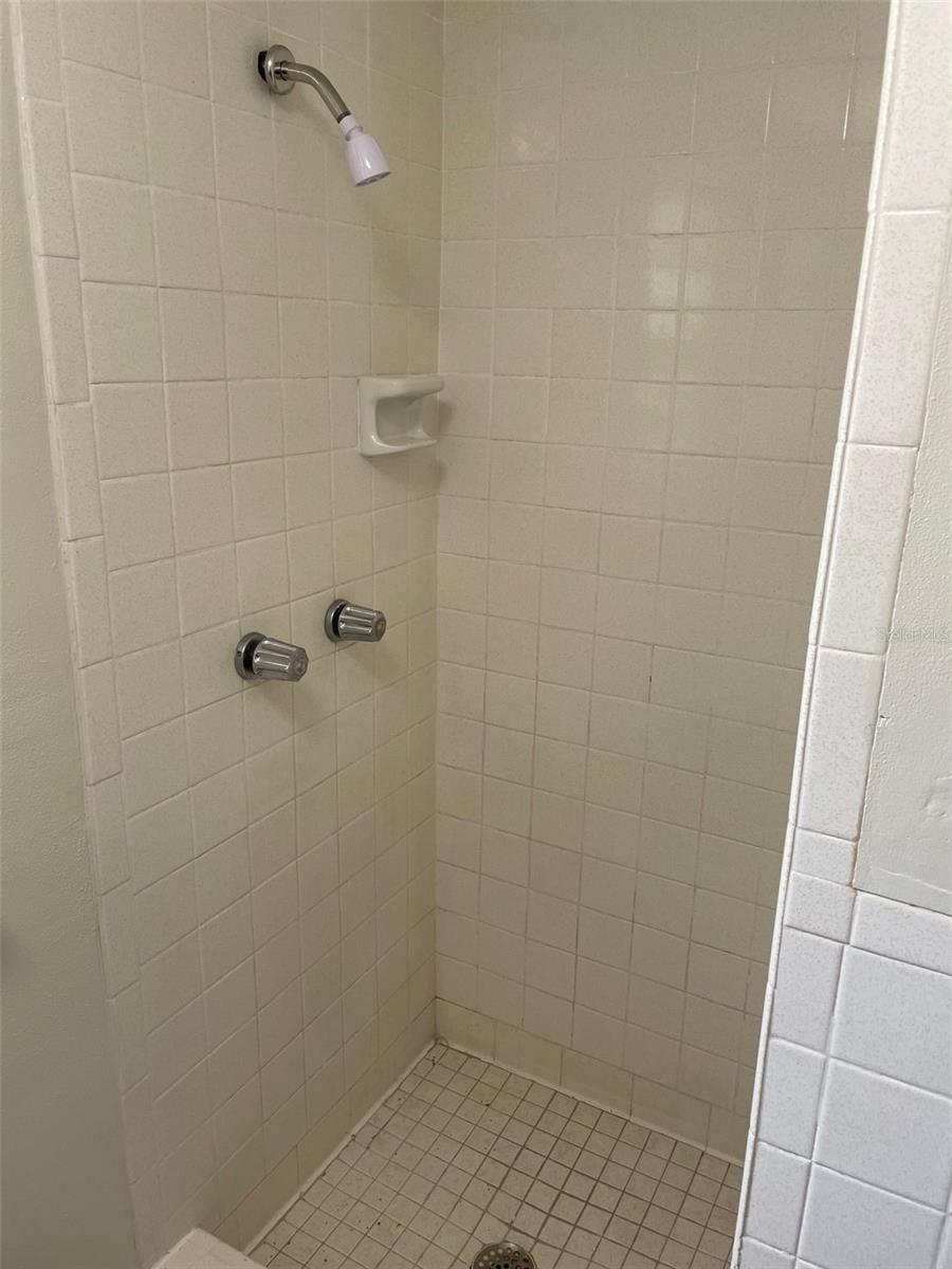 Image 19 of 33 For 3704 36th Street W