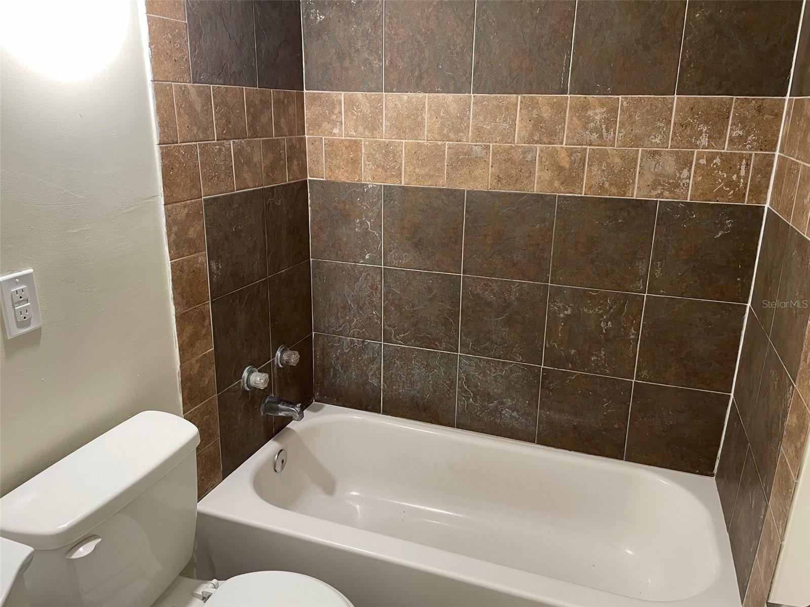 Image 24 of 33 For 3704 36th Street W