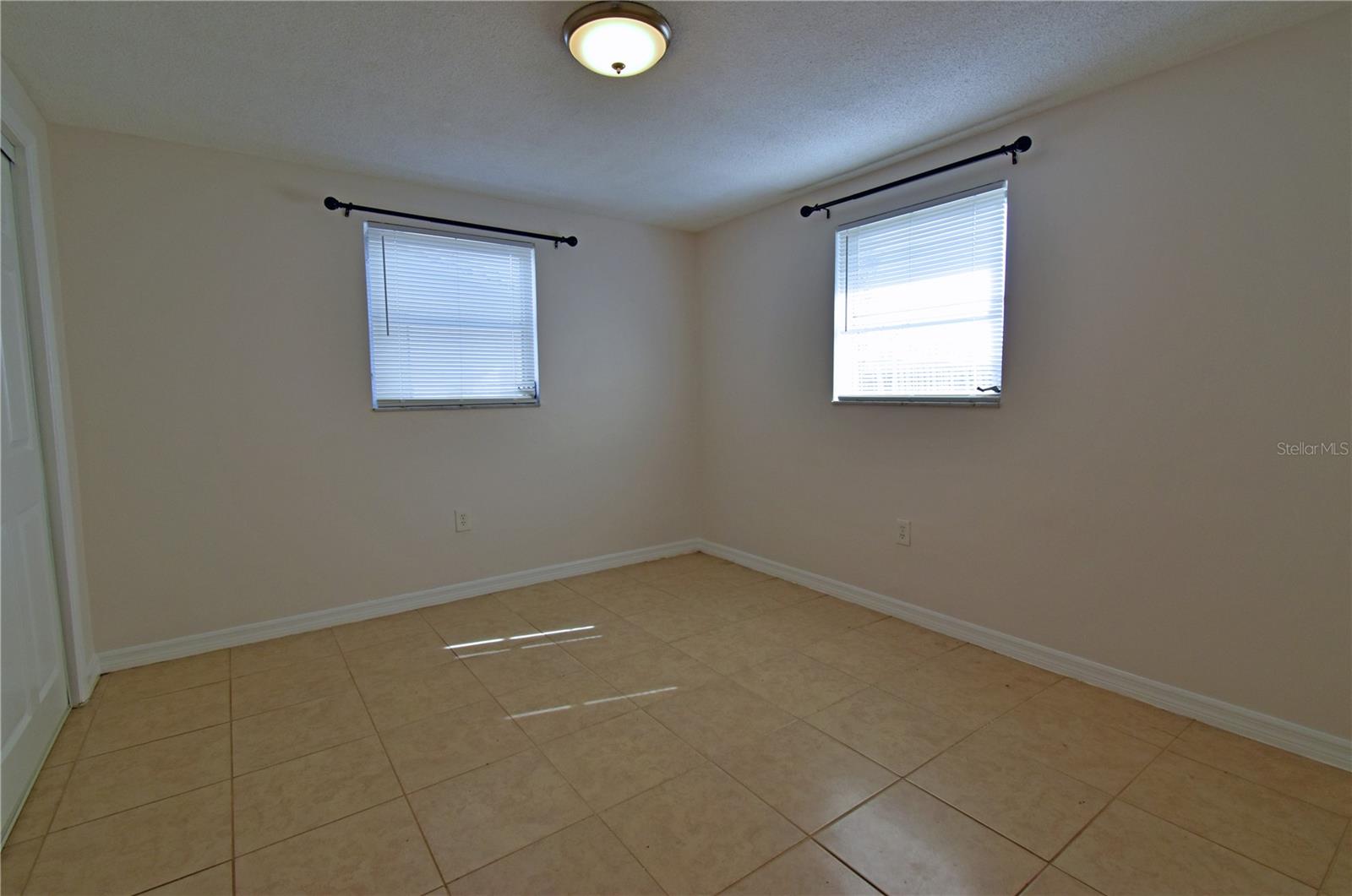 Image 18 of 24 For 7724 Coventry Drive