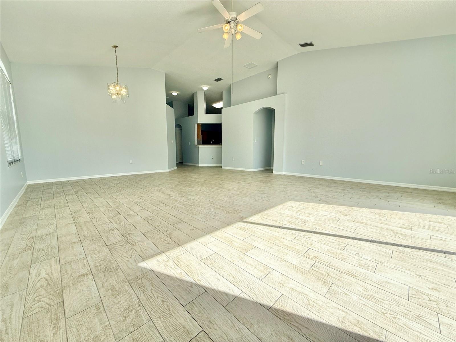 Image 3 of 10 For 30542 Tremont Drive