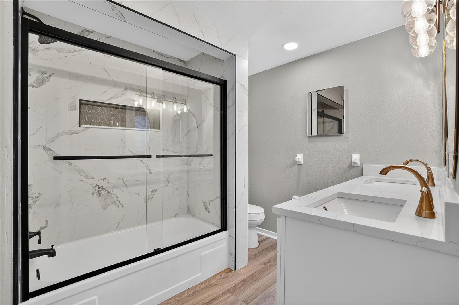 Image 18 of 32 For 8244 125th Street