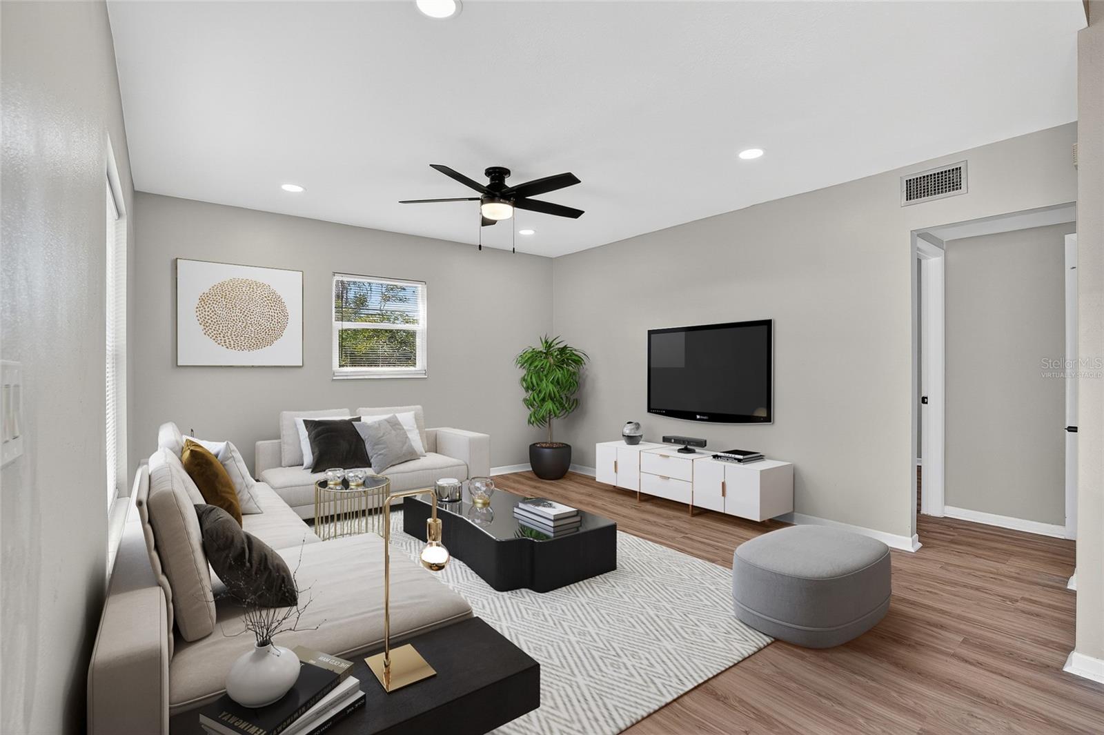 Image 4 of 32 For 8244 125th Street