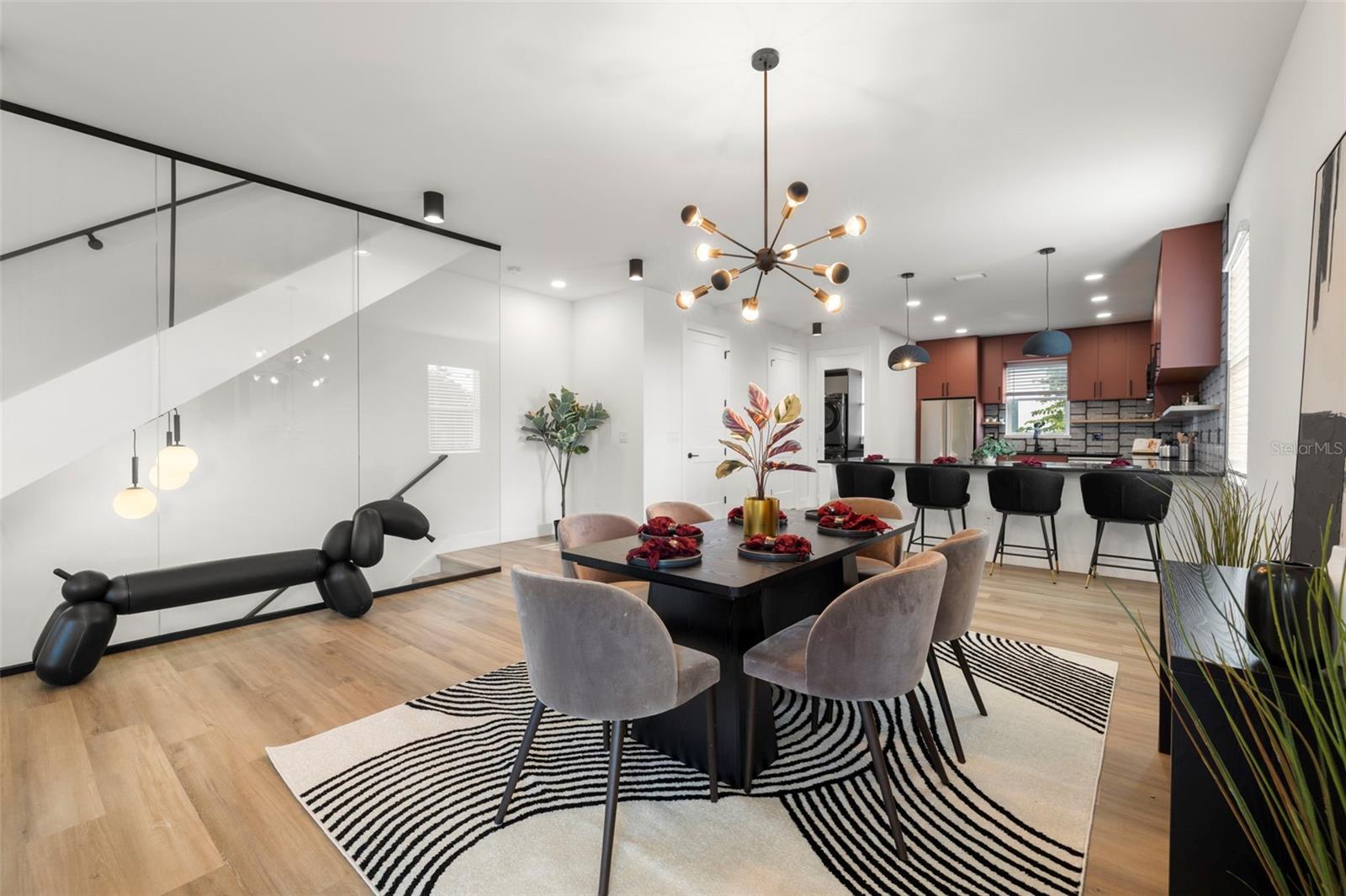 Image 3 of 35 For 212 Euclid Avenue B