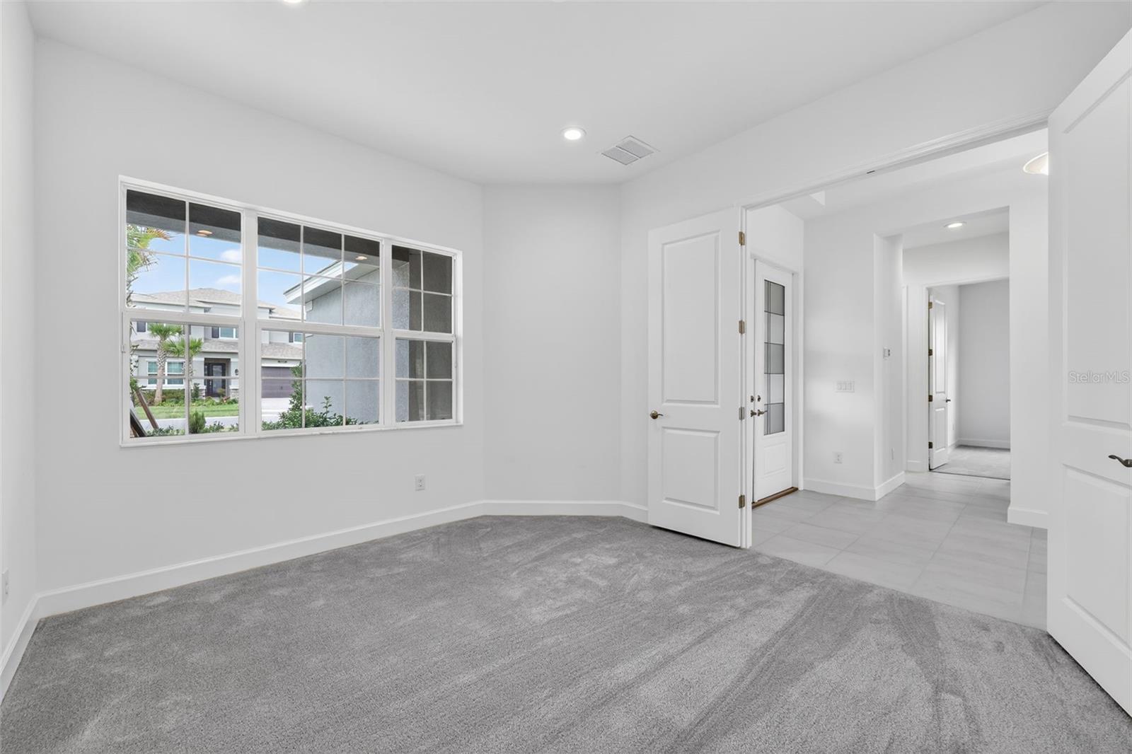 Image 18 of 51 For 32268 Mahogany Valley Drive