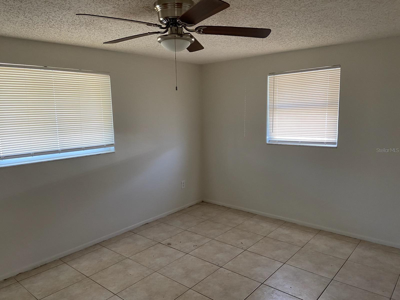 Image 8 of 9 For 3600 Beacon Square Drive