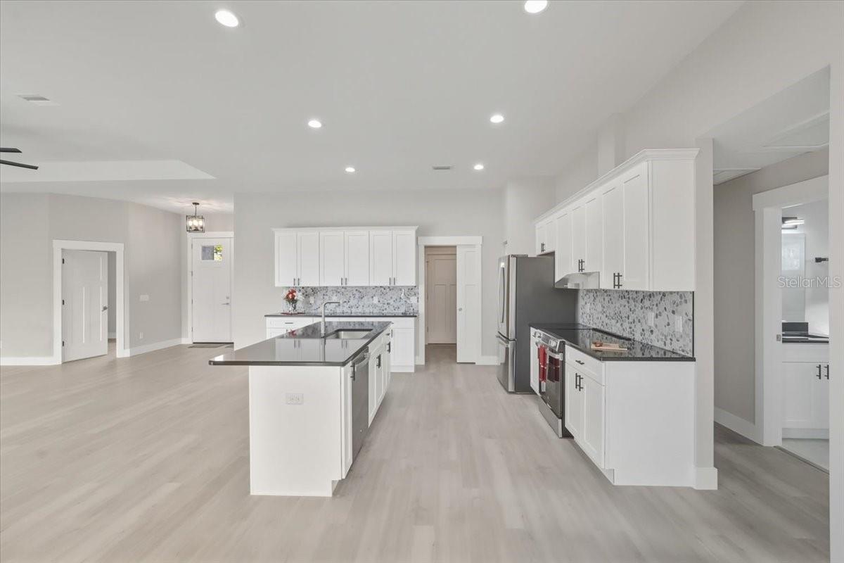 Image 10 of 48 For 1464 Hambletonian Drive