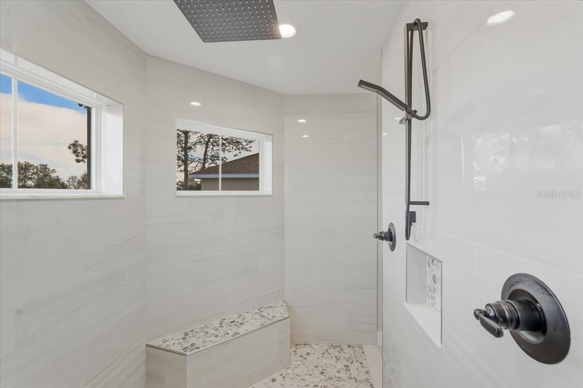 Image 20 of 48 For 1464 Hambletonian Drive