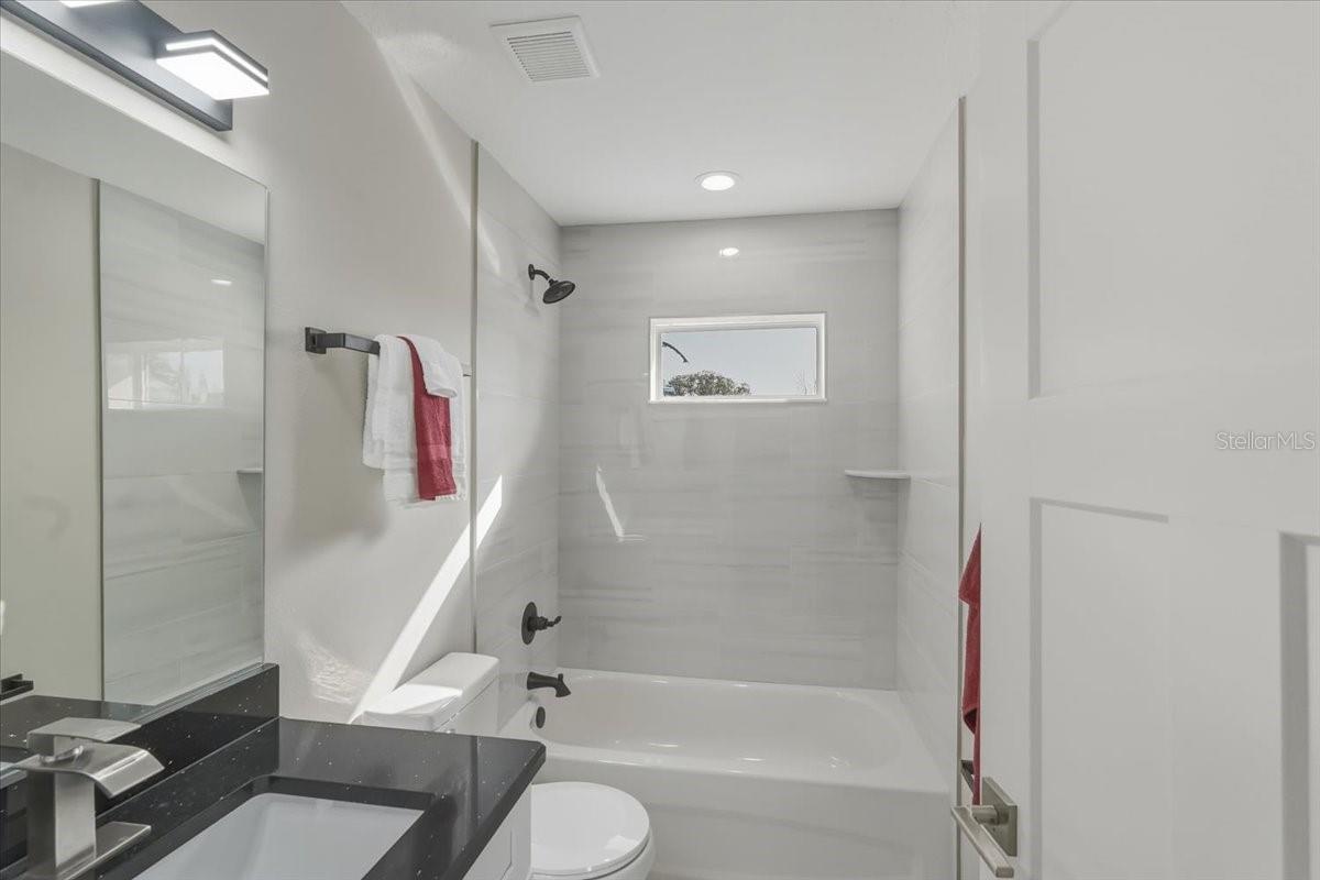 Image 26 of 48 For 1464 Hambletonian Drive