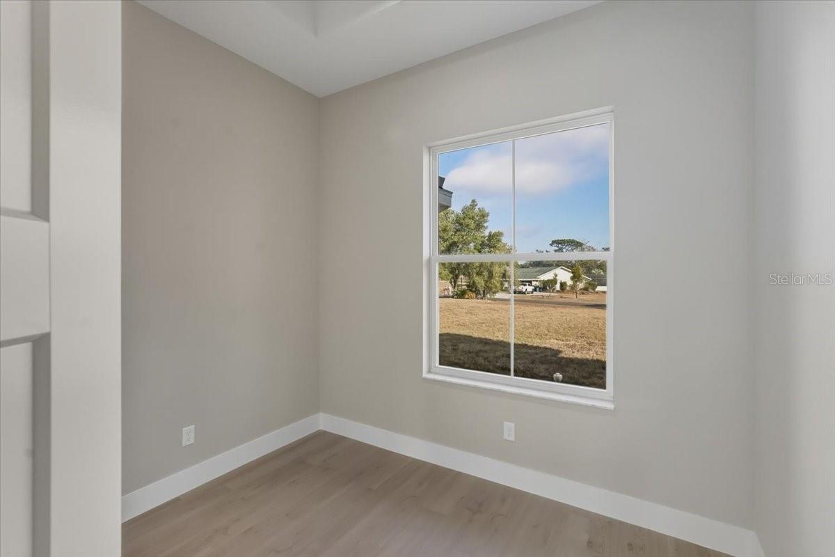 Image 28 of 48 For 1464 Hambletonian Drive