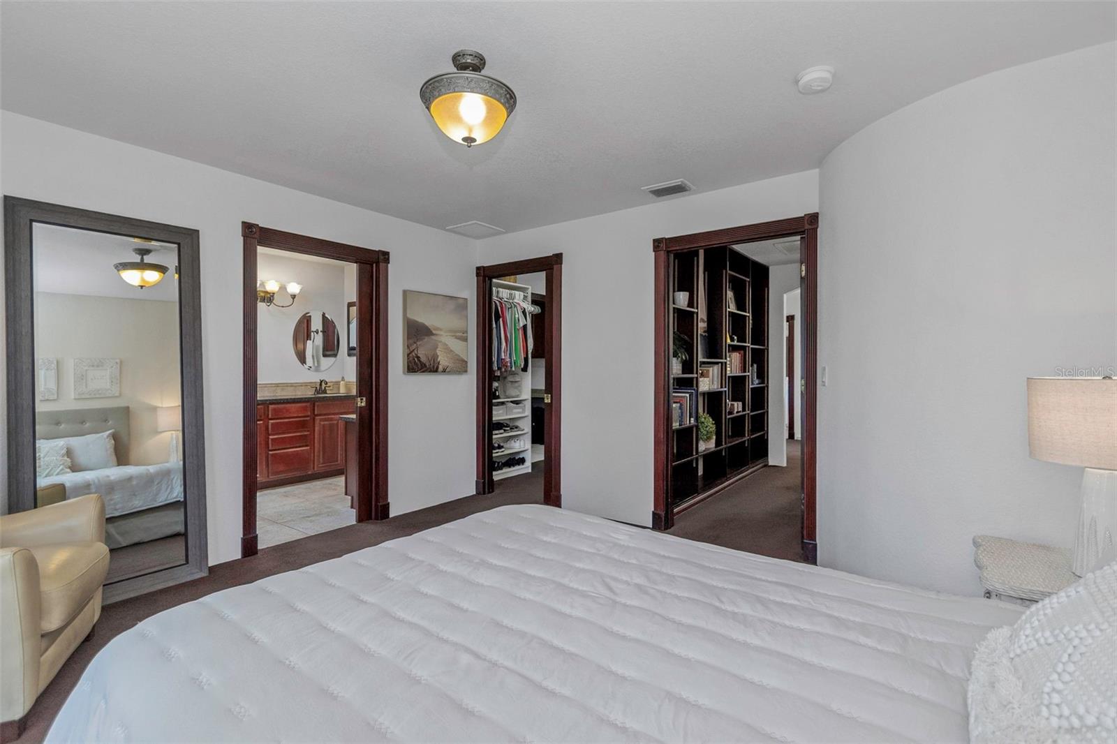 Image 21 of 59 For 2801 Miriam Street S