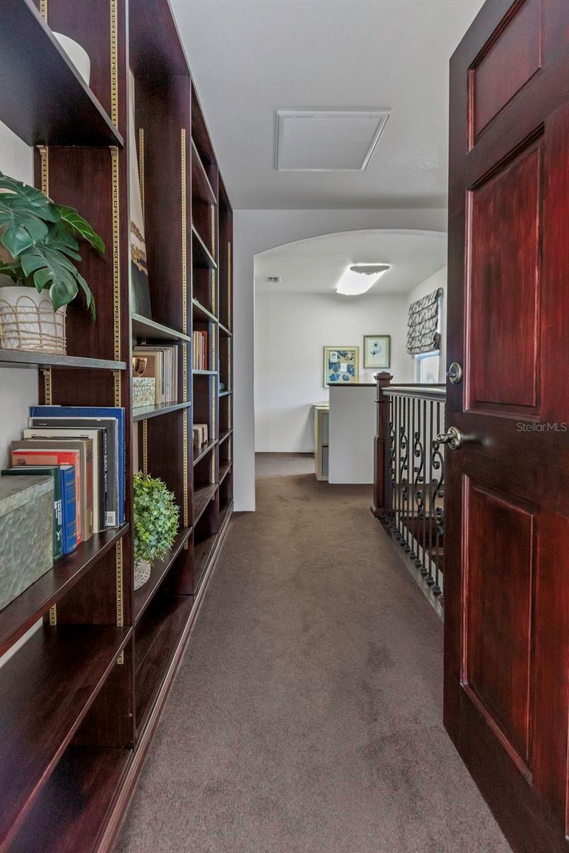 Image 29 of 59 For 2801 Miriam Street S