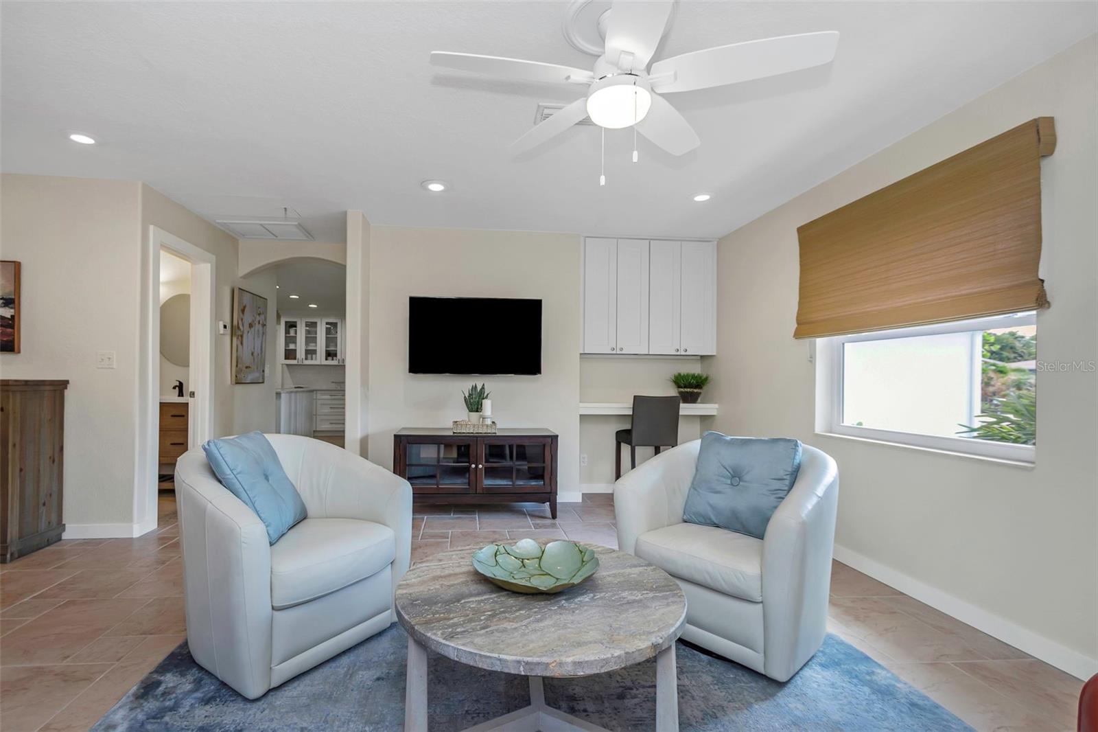 Image 38 of 59 For 2801 Miriam Street S