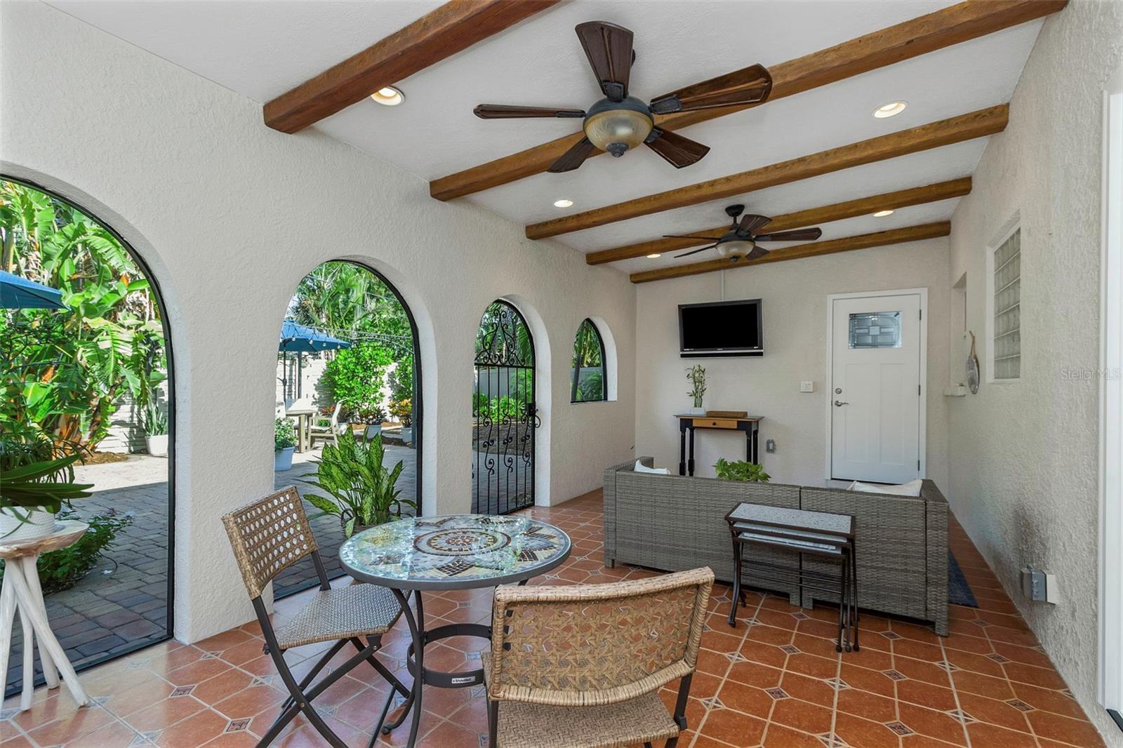 Image 44 of 59 For 2801 Miriam Street S