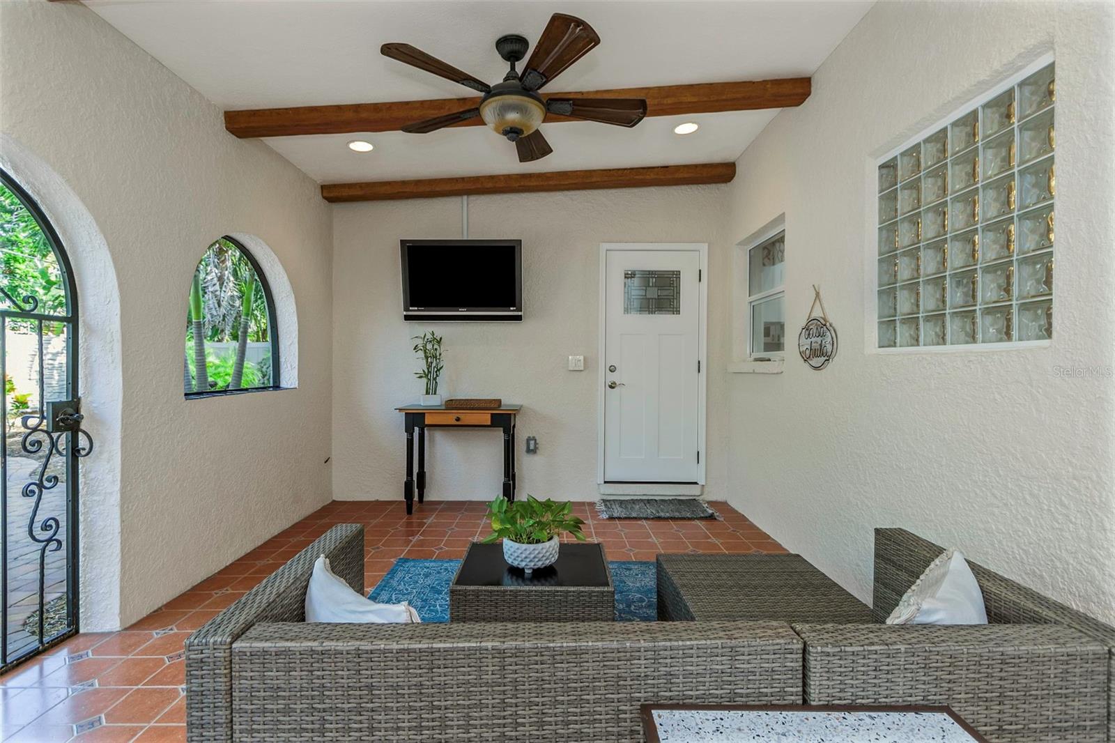 Image 45 of 59 For 2801 Miriam Street S