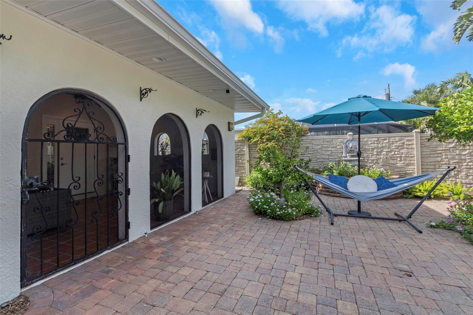 Image 49 of 59 For 2801 Miriam Street S