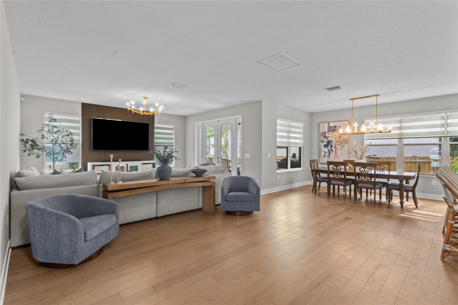 Image 13 of 49 For 4104 Cleveland Street