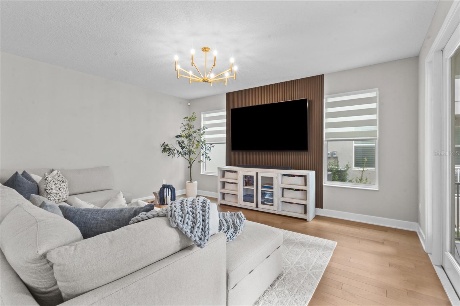 Image 15 of 49 For 4104 Cleveland Street