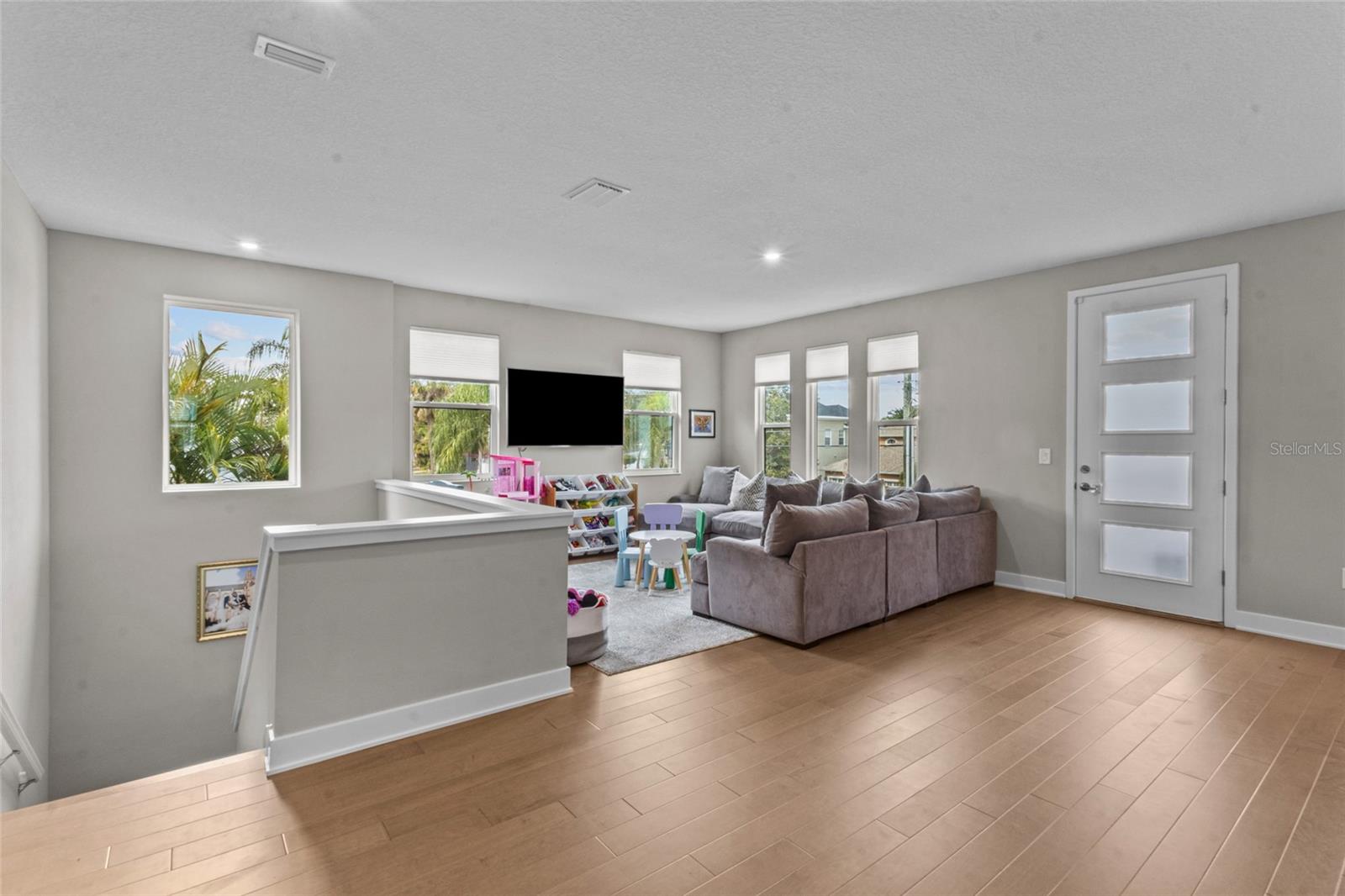 Image 20 of 49 For 4104 Cleveland Street