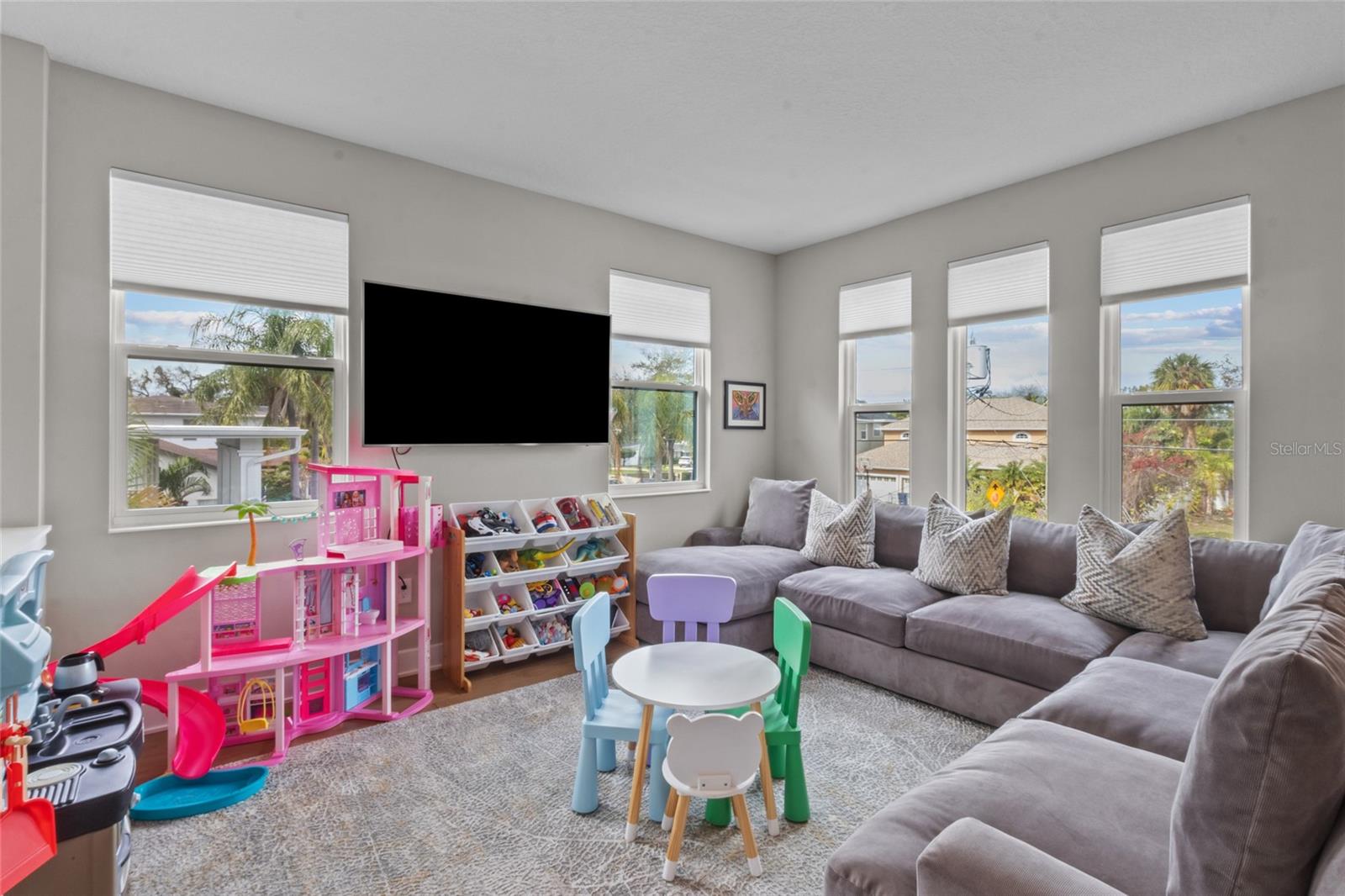 Image 22 of 49 For 4104 Cleveland Street